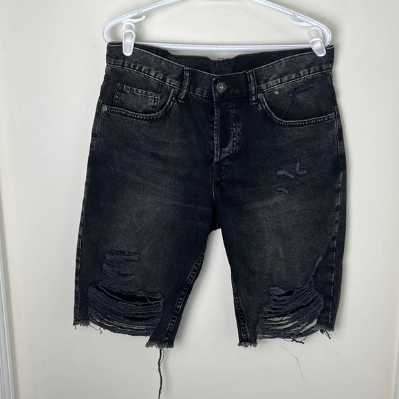 Denim Straight Fit Distressed Jeans Shorts Size 32 - Picture 4 of 10